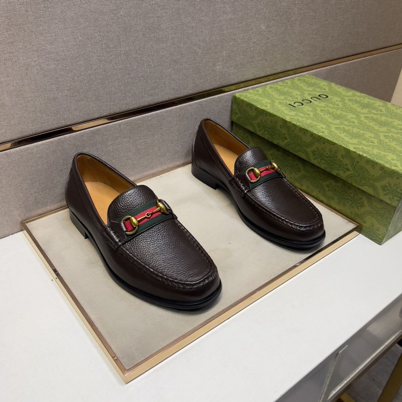 G*u*i leather shoes